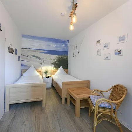 Haus Nautica - 215 Apartment